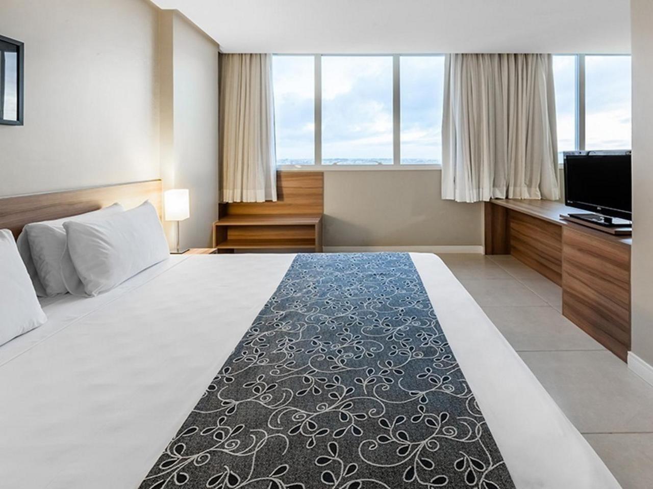 Days Inn By Wyndham Linhares Extérieur photo
